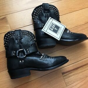 ✅OFFERS✅🎀NEW🎀Frye Billy Biker Boots